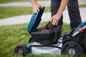 BOSCH Akku-Rasenmäher GRA 18V2-46  06008C8000